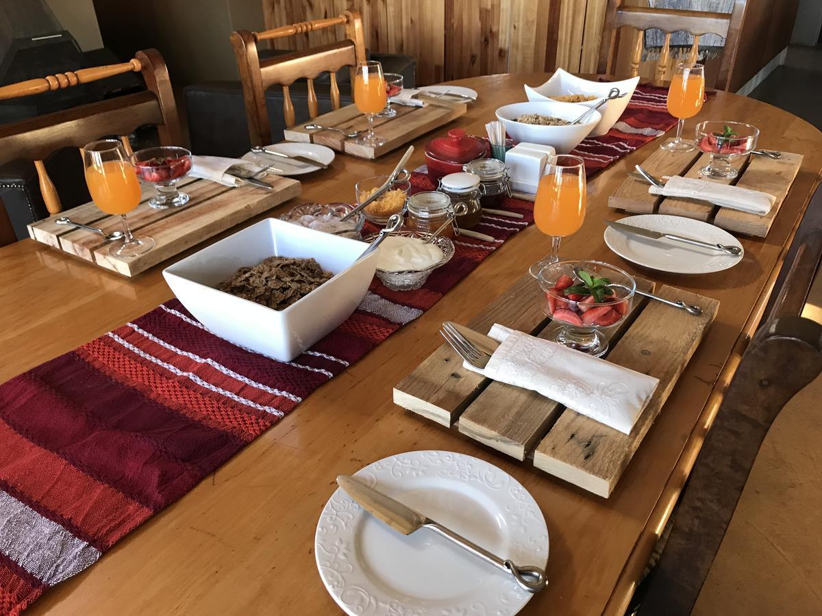 White Linen Guesthouse Tierpoort Екстер'єр фото